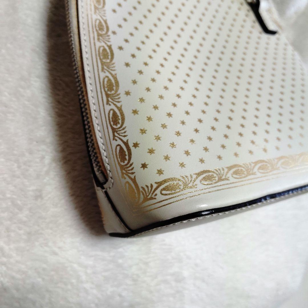 グッチ　セガコラボ　ショルダーバッグ　ミニバッグ　GUCCY　ホワイト　ゴールド