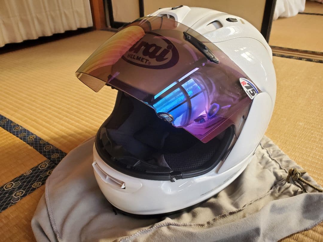 脱*者様 arai アライ rx-7rr5 グラスホワイト サイズM 社外スポイ