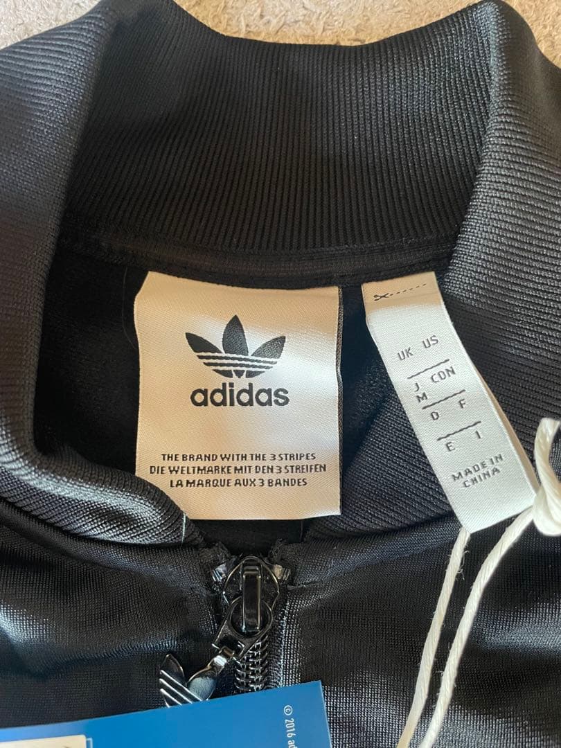 アディダス　オリジナルス　トラックジャケット×パンツ　上下セット　新品　M