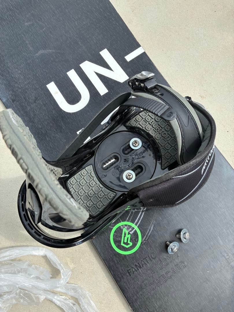 スノーボード　板、ビンディン、ブーツ