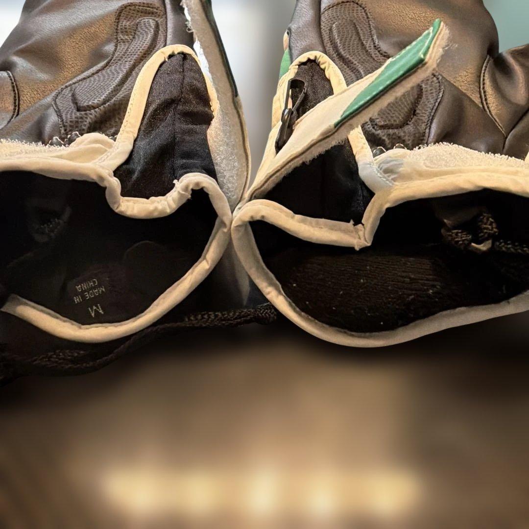 ASHRAM アシュラム　スノーボードグローブ　ゴアテックス LOGO