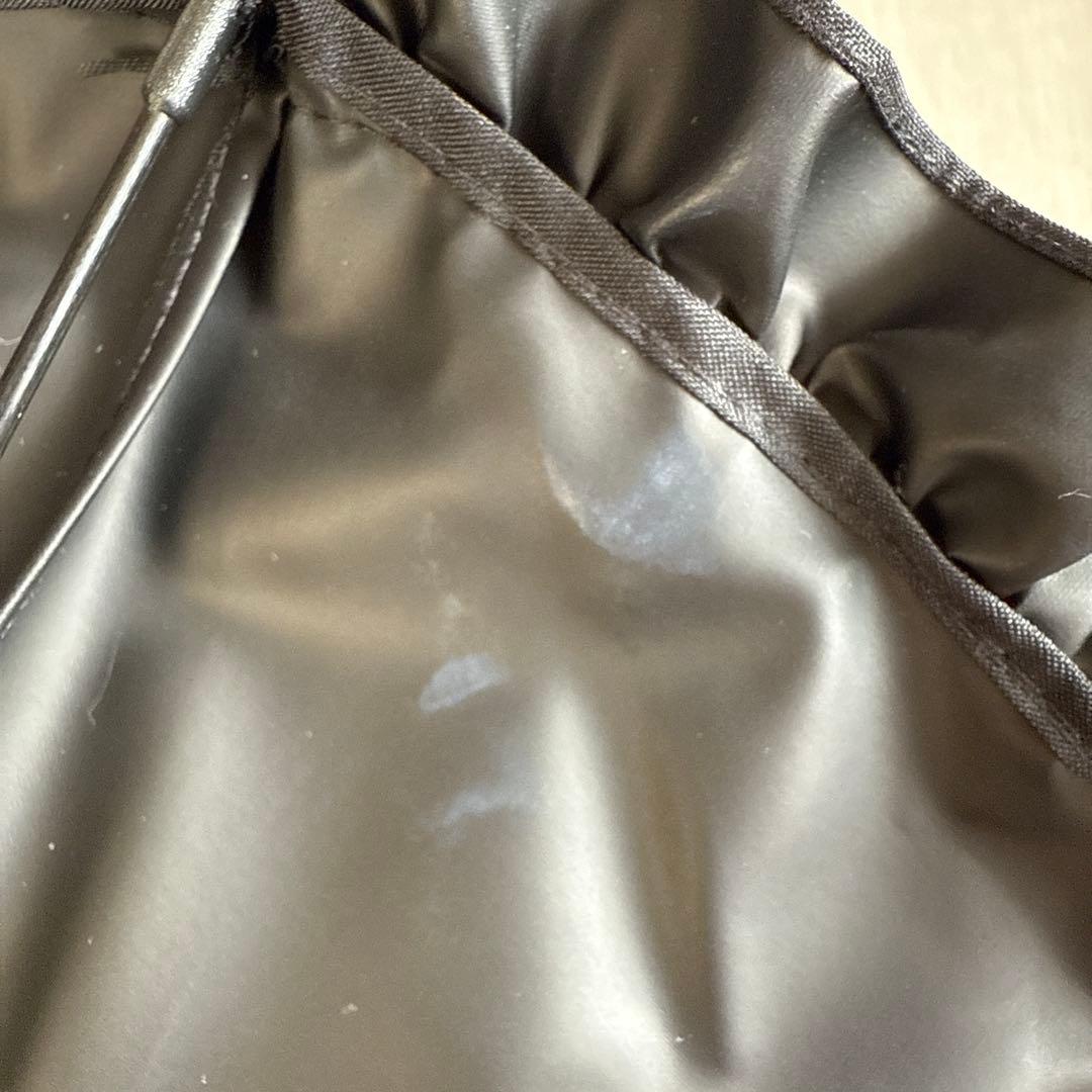 サンバリア100 折りたたみ日傘 2段折 フリル ブラック　木曲がり手元