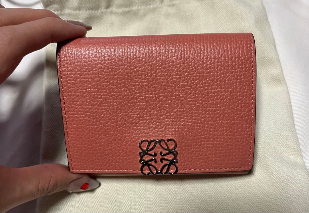 【極美品】LOEWE アナグラム トライフォールド ウォレット 折り財布 ピンク