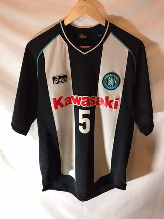 正規品asics ヴィッセル神戸「5」シジクレイ・デ・ソウザ 半袖Oユニフォーム
