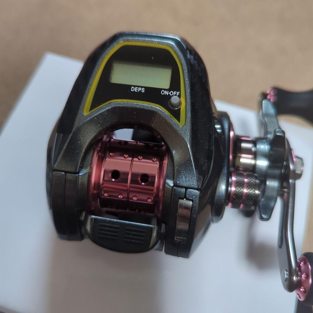 A*a様 Daiwa 紅牙 X IC 右ハンドル ベイトリール ほぼ新品です。