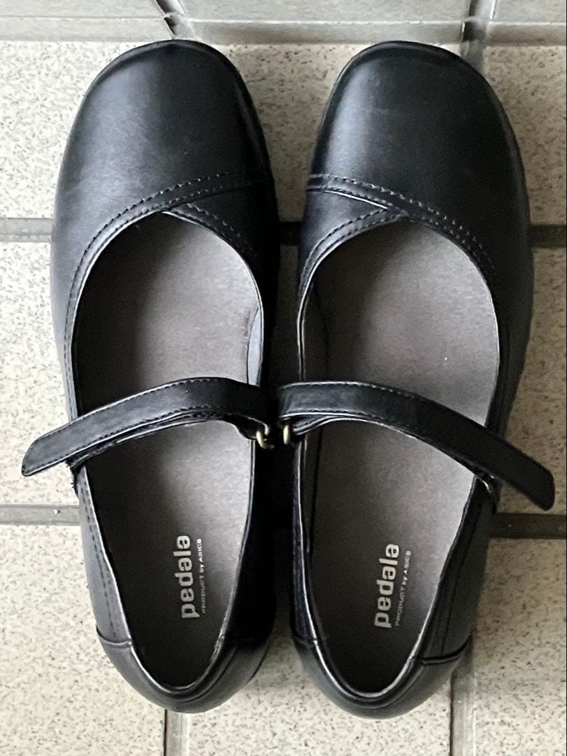 アシックスpedala ブラック マリー・ジェーン パンプス24cm EEE