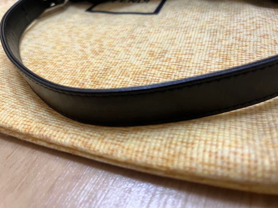 美品　FENDI フェンディ　マンマショルダーバッグ　ブラック