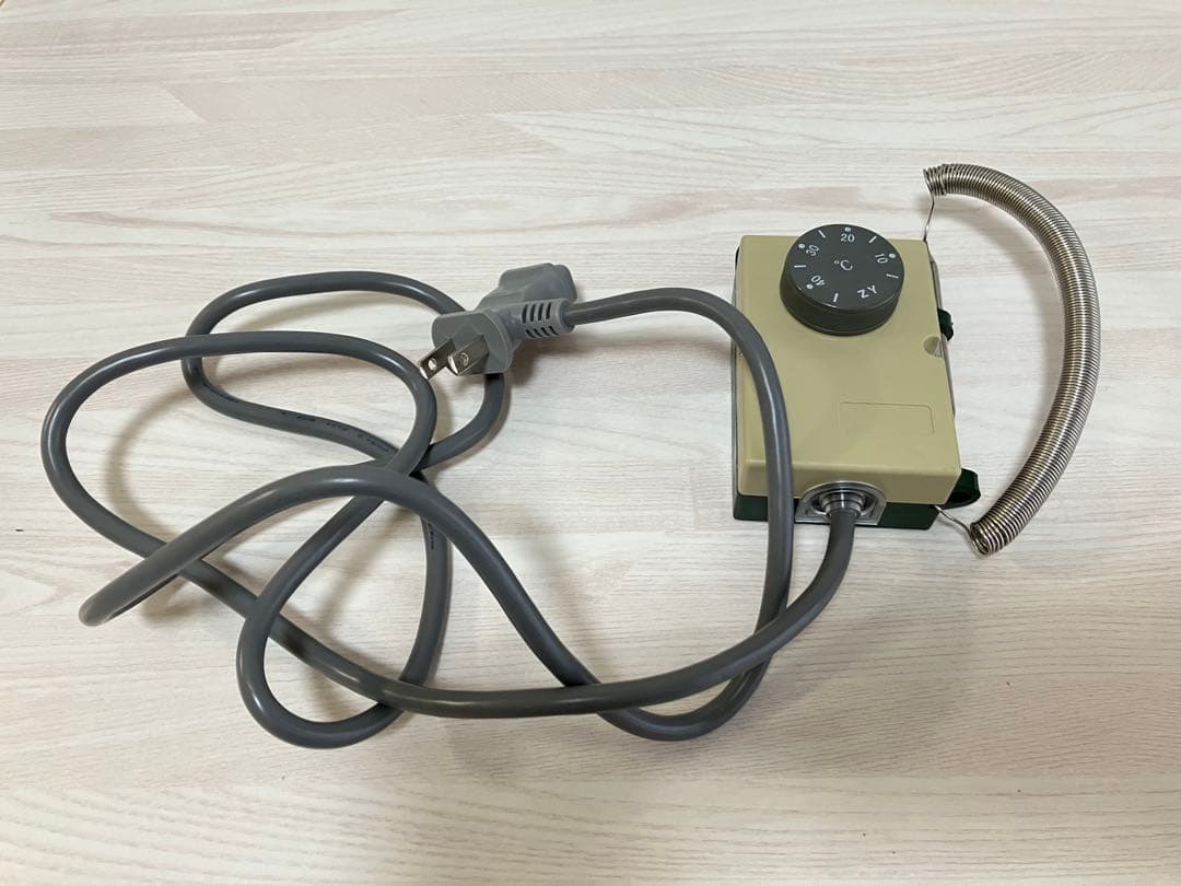 昭和精機工業　SPZ-200 200W パネルヒーター 園芸用