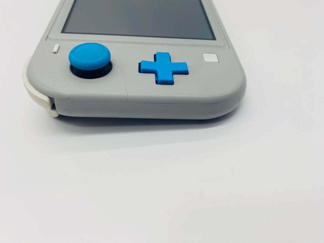 Nintendo Switch Lite　ザシアン・ザマゼンタ　②