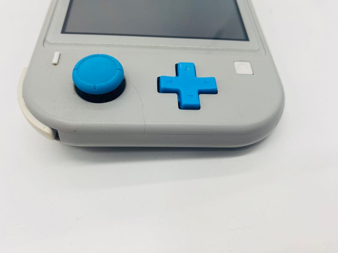 Nintendo Switch Lite　ザシアン・ザマゼンタ　②