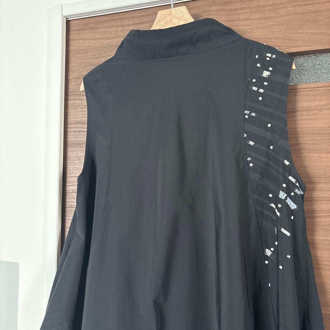 慈雨ブラックジレ