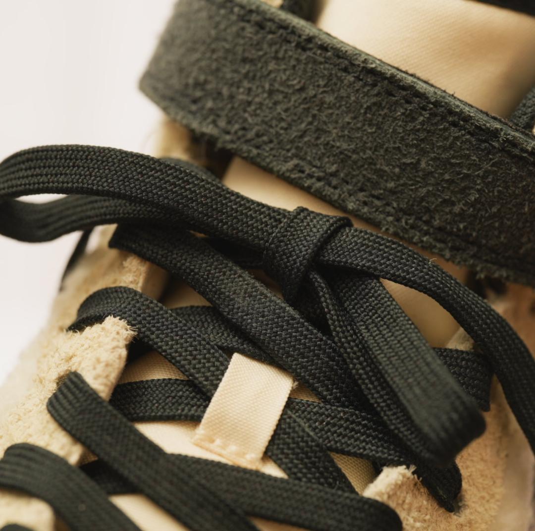 未使用同等品 NIKE AIR FORCE 1 MID 07 PRM 26cm