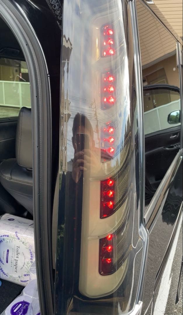 メテオテール　ヴォクシー ノア　エスクァイア　テールランプ　LEDテール