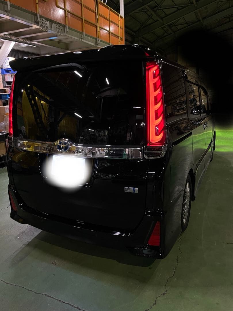 メテオテール　ヴォクシー ノア　エスクァイア　テールランプ　LEDテール