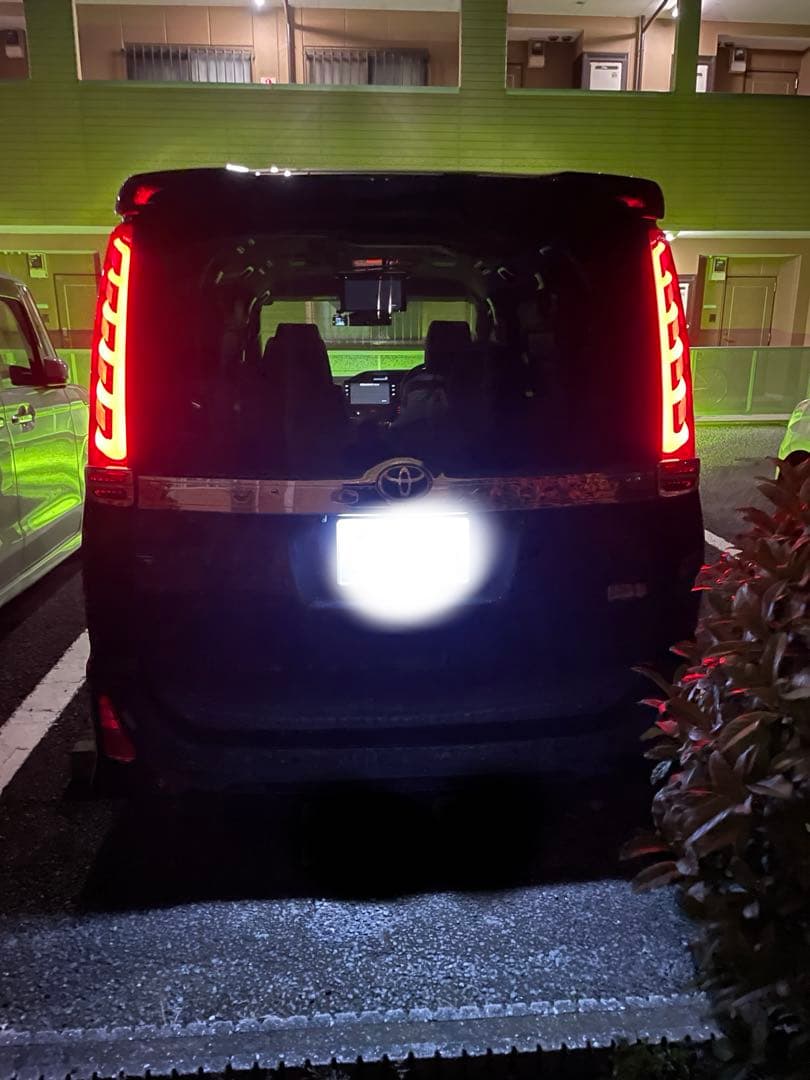 メテオテール　ヴォクシー ノア　エスクァイア　テールランプ　LEDテール