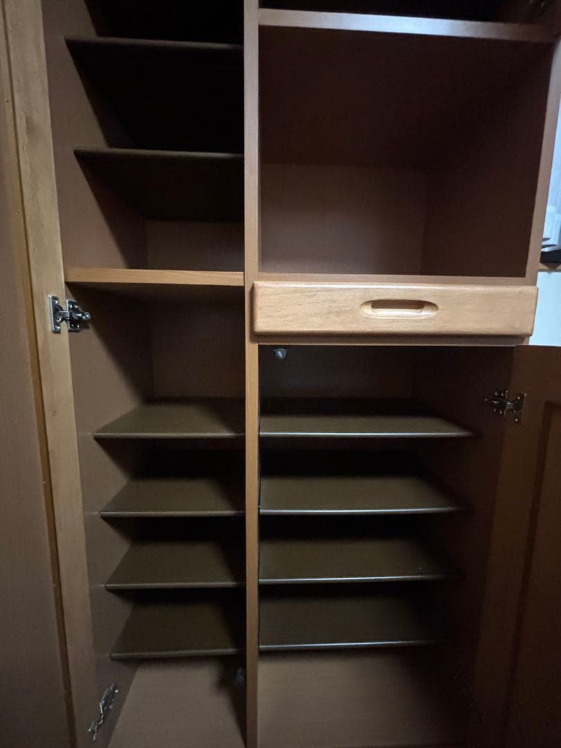 下駄箱　木製靴箱 鏡付き 棚付き 引き出しあり