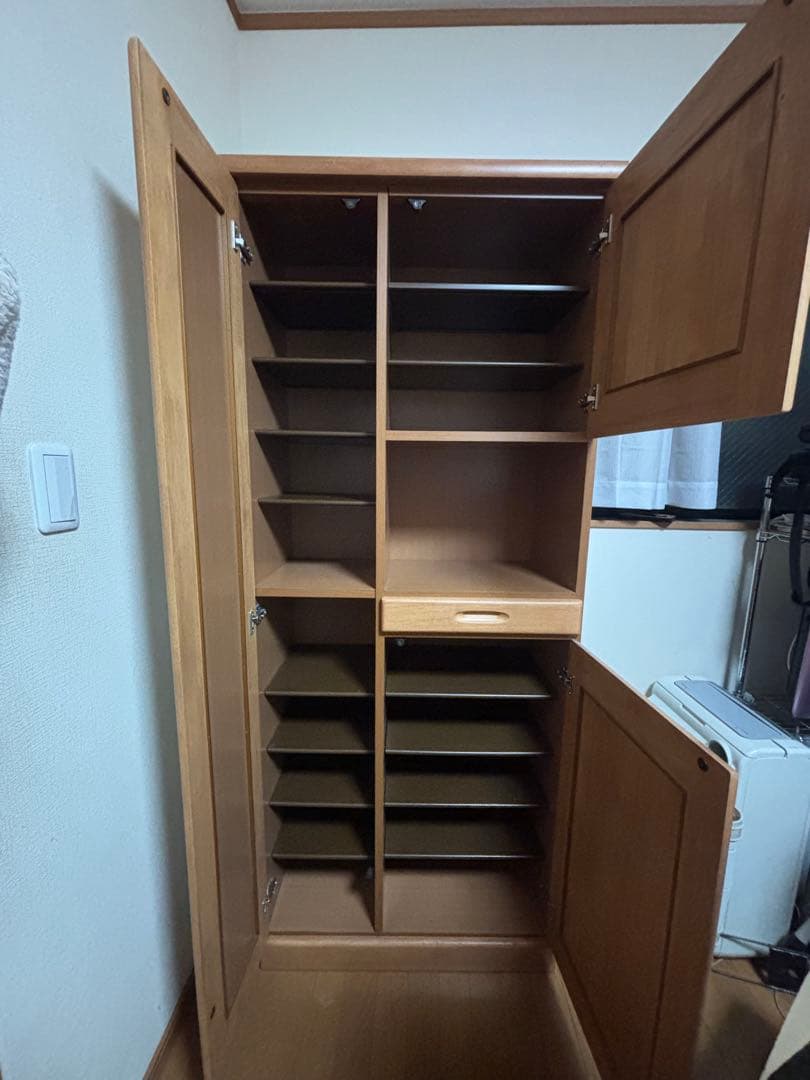 下駄箱　木製靴箱 鏡付き 棚付き 引き出しあり