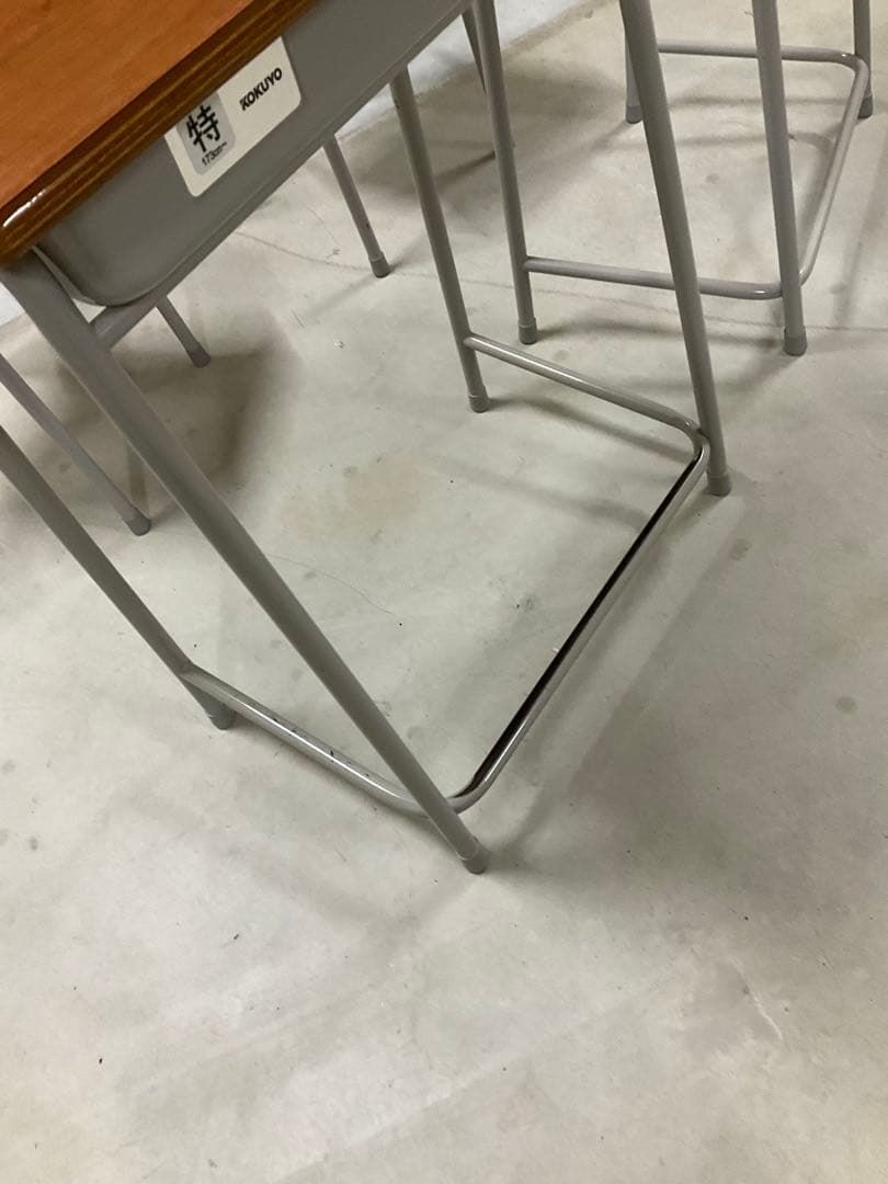 最終のご案内 ⭐️美品⭐️ 学習机 学校の机と椅子　各2セット