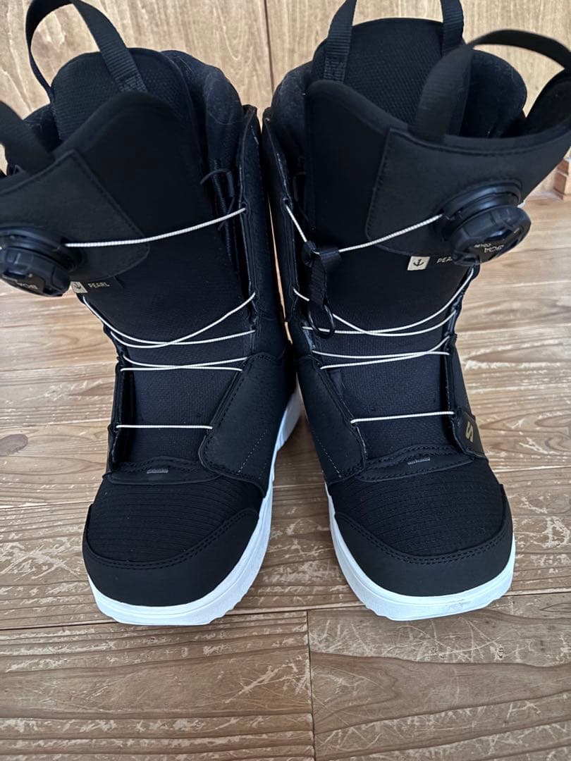 【超美品】49,500円SALOMON 24（23〜23.5｜スノーボードブーツ