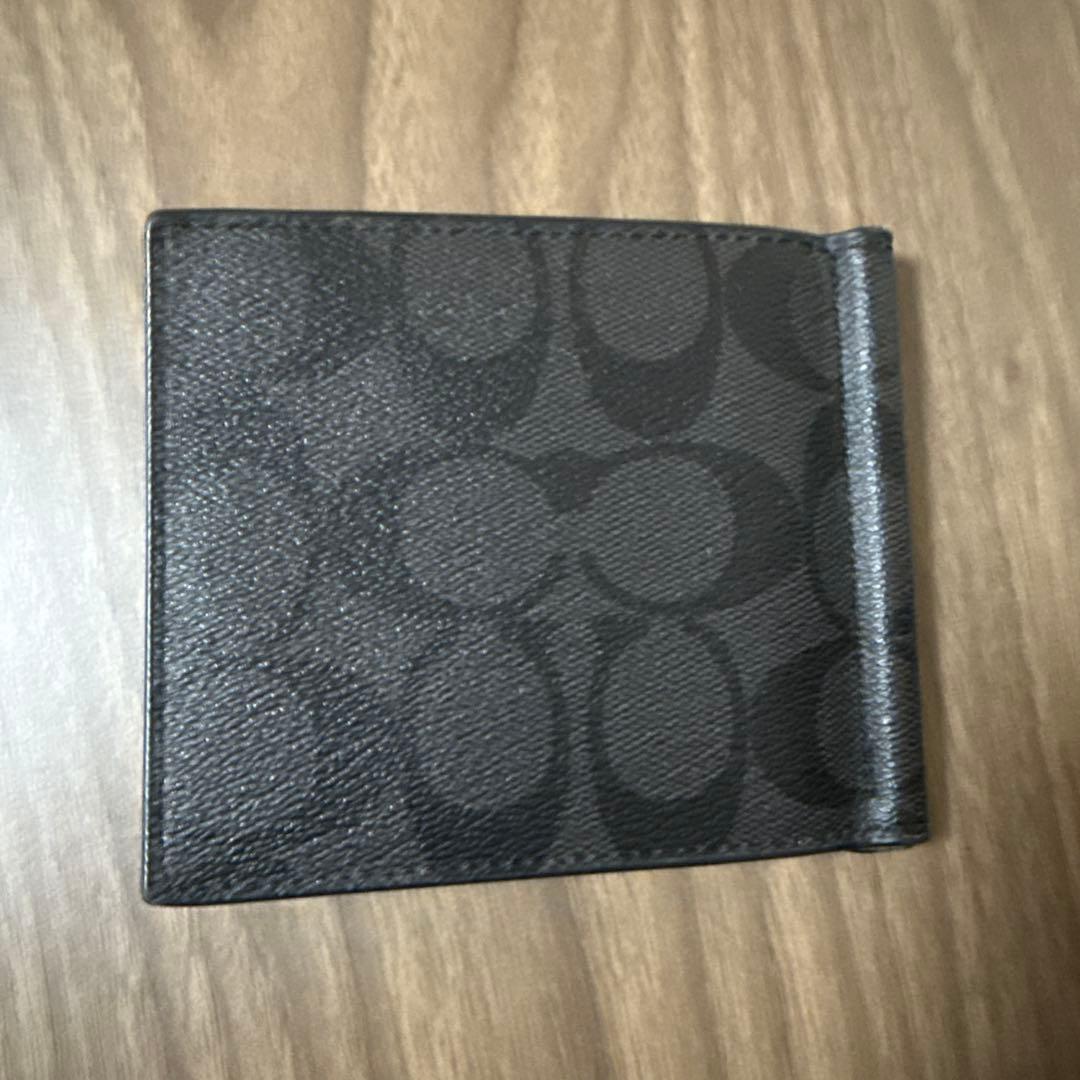 COACH ブラックレザー 二つ折りマネークリップ 小銭入れ付き