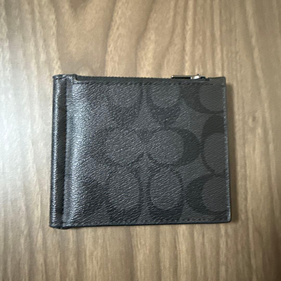 COACH ブラックレザー 二つ折りマネークリップ 小銭入れ付き