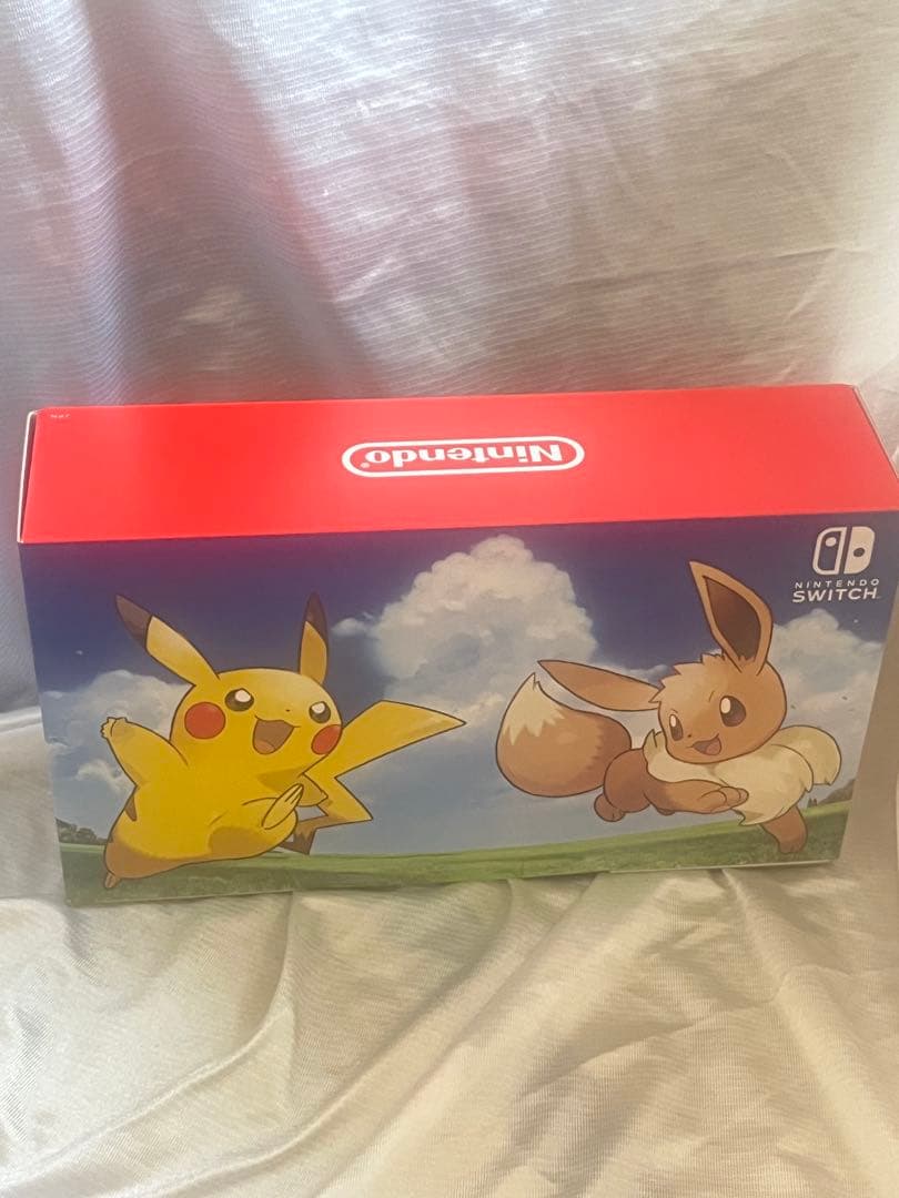 【新品】Nintendo Switch &Let's Go! ピカチュウ　特典付