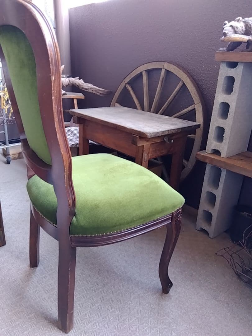 値下げ！！イタリア製ヴィンテージチェア／アンティーク椅子／グリーン張地／猫脚