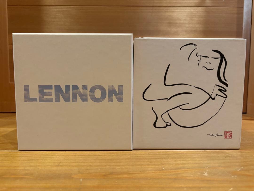 ジョン・レノン シグネイチャーボックス（完全限定生産）