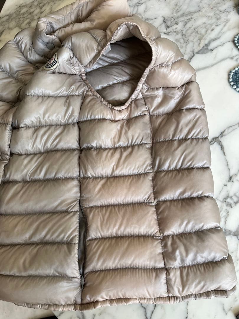 訳有 Moncler ライトダウンベスト シルバーグレー モンクレール 1サイズ