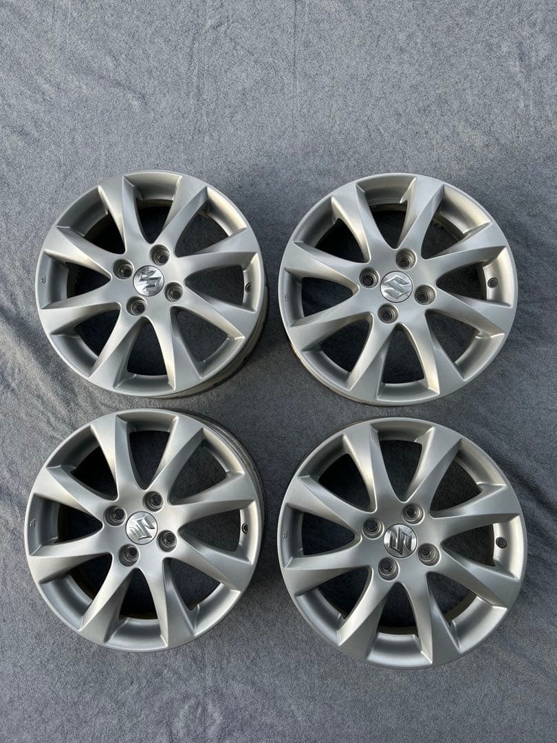 値下げしました❗️ 送料込みです❗️ガリ傷無し！スズキ純正ホイール15インチ