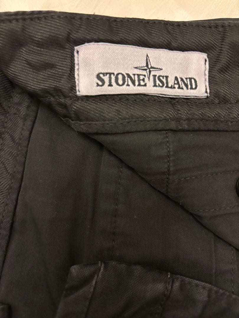 ストーンアイランド ブラックカーゴパンツ