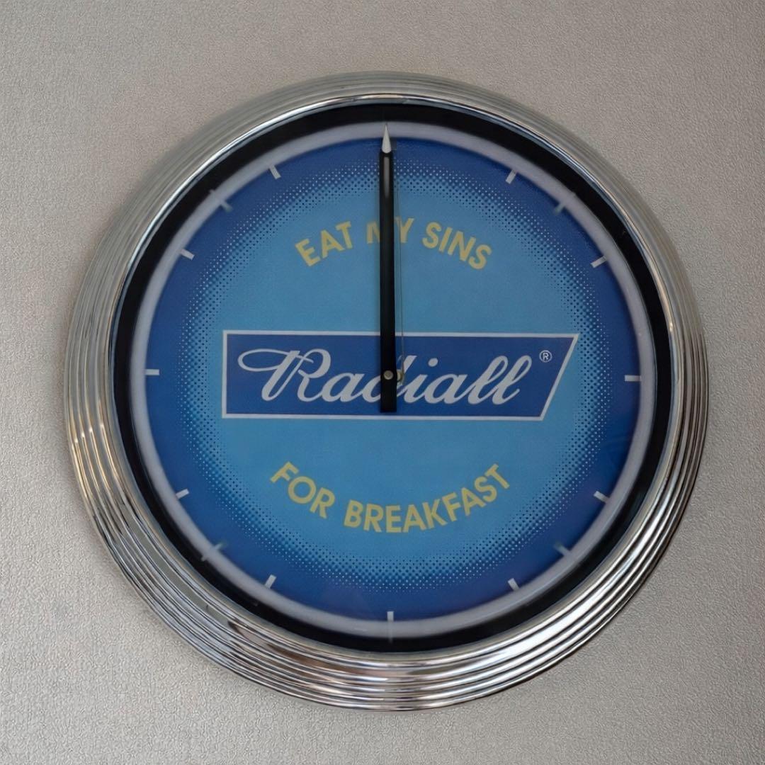 Radiall ネオンライト掛時計