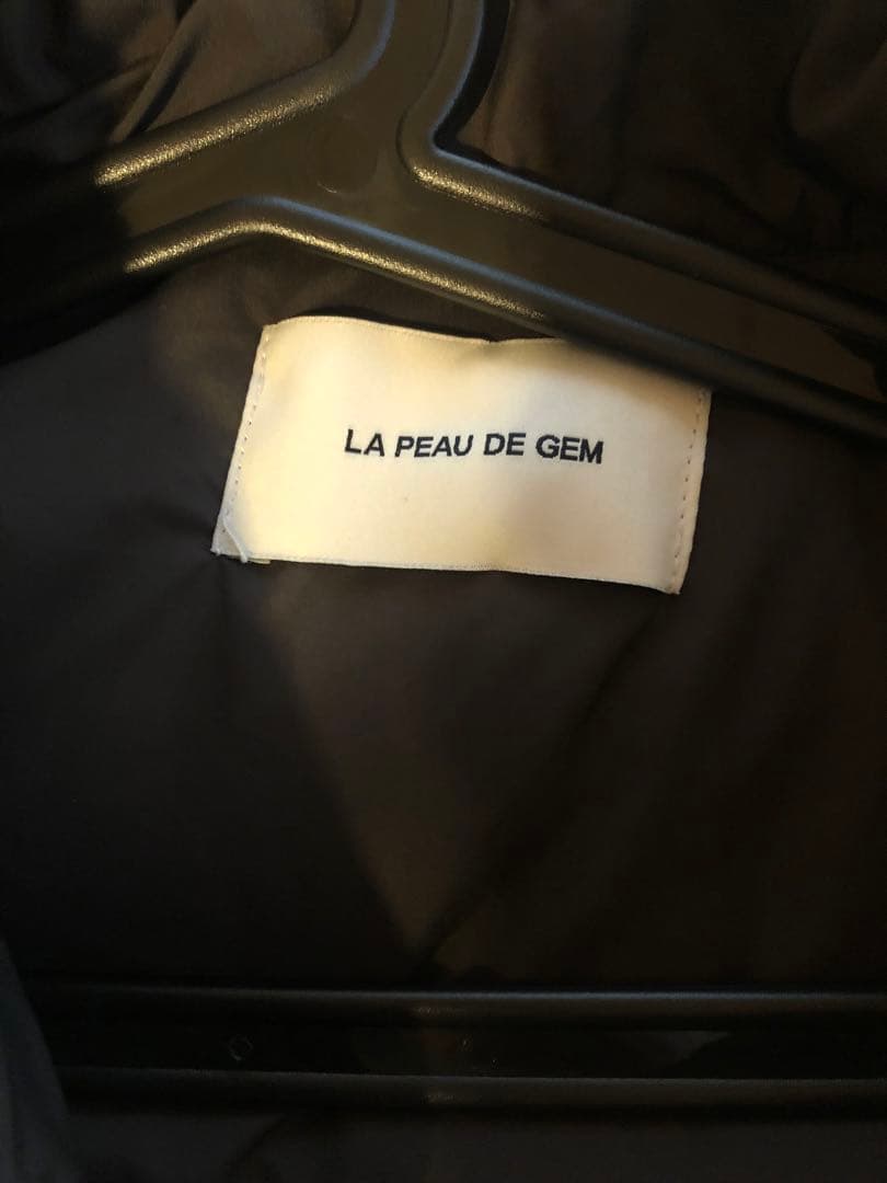 LA PEAU DE GEM ダークブラウン ダウンベスト