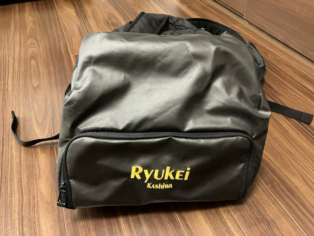 流経サッカー部　adidas バックパック　背番号10