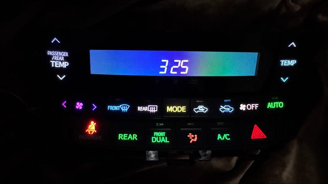 20系前期ヴェルファイア アルファード　グラデーション エアコンスイッチパネル