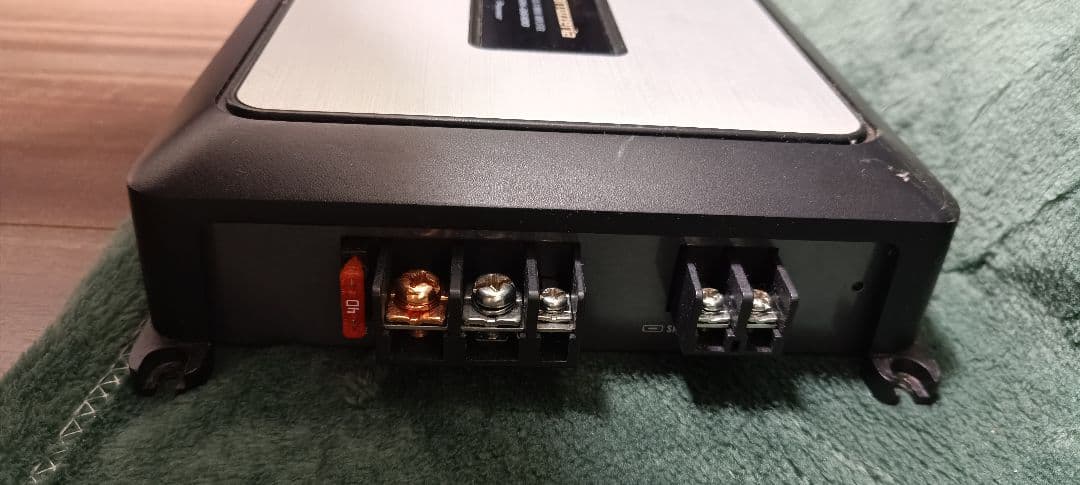 Pioneer carrozzeria 1ch アンプ　GM-D6100