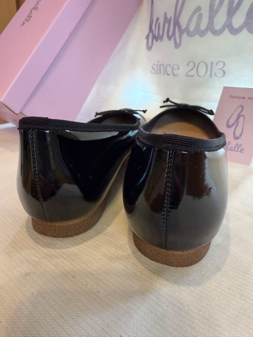 ✨美品✨barballe ファルファーレ エナメル パンプス 23cm