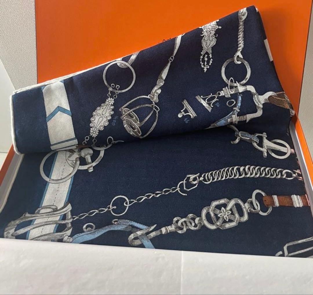 週末限定　新品　エルメス　カレジェアン　シュヴォーデシェネ　カシシル　バンダナ