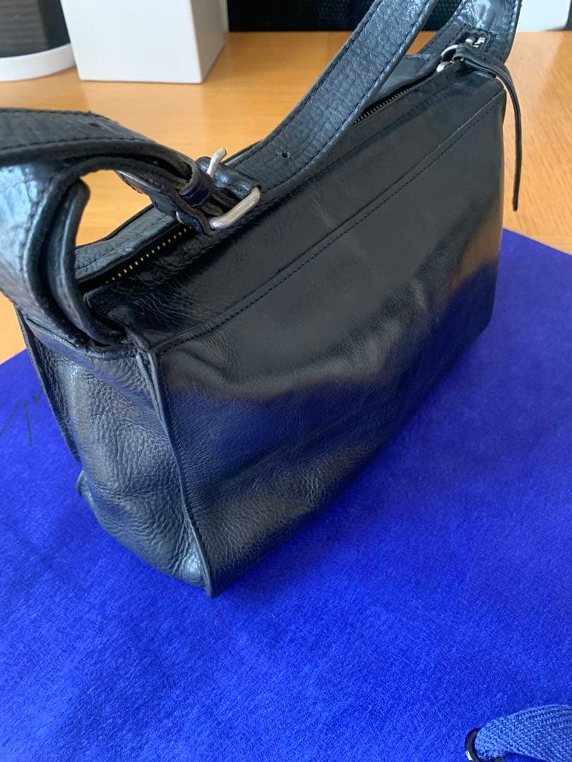 ヨウジヤマモトNOIR 黒革ショルダーバッグ