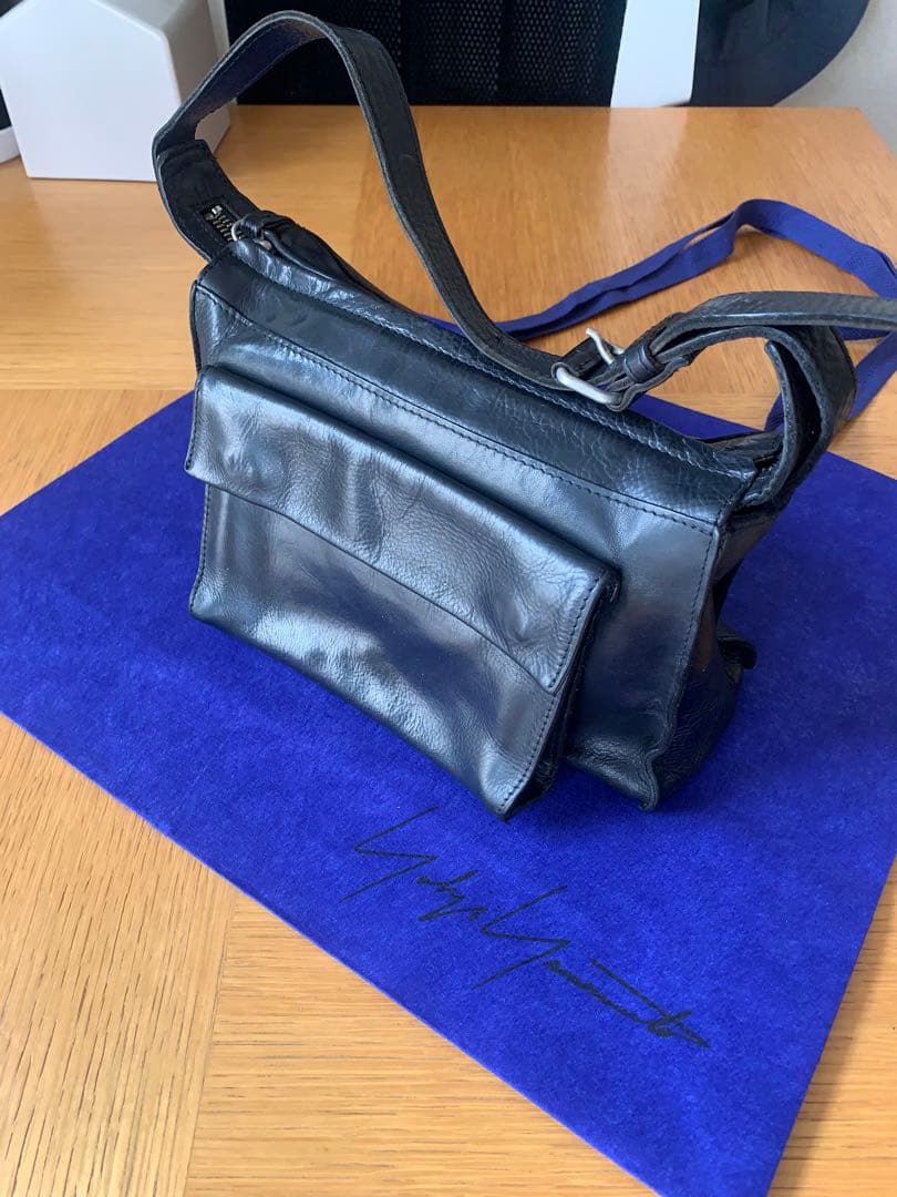 ヨウジヤマモトNOIR 黒革ショルダーバッグ