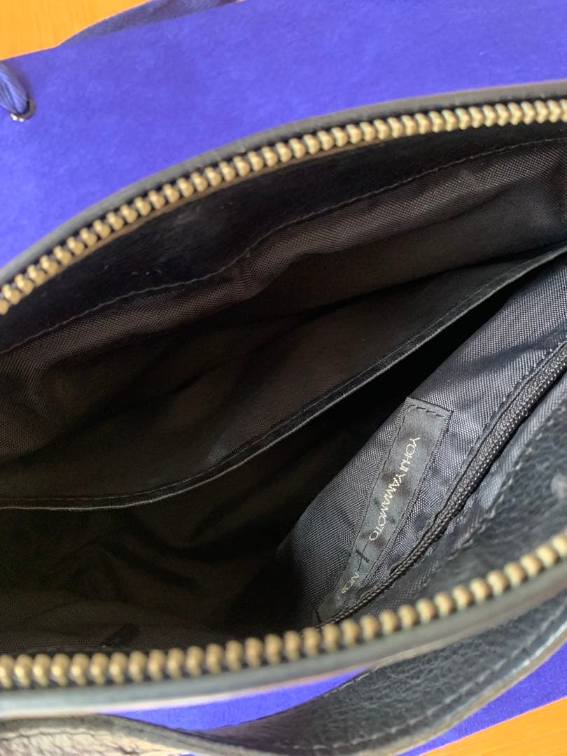 ヨウジヤマモトNOIR 黒革ショルダーバッグ