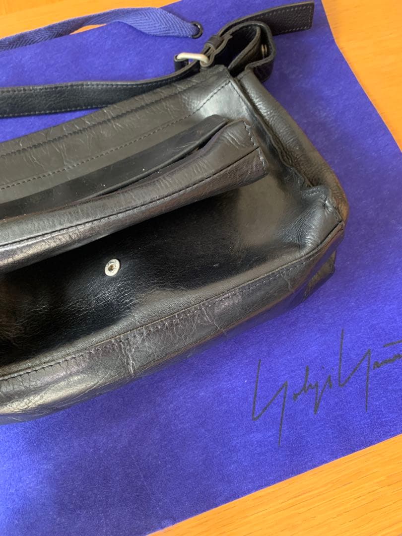 ヨウジヤマモトNOIR 黒革ショルダーバッグ