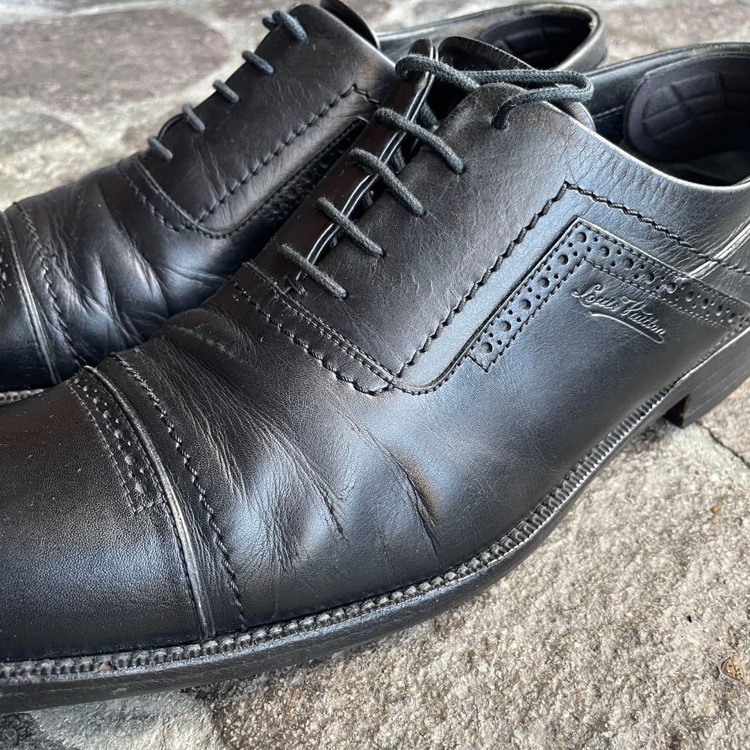 自分へのご褒美に！ LOUIS VUITTON ルイヴィトン　イニシャルロゴ