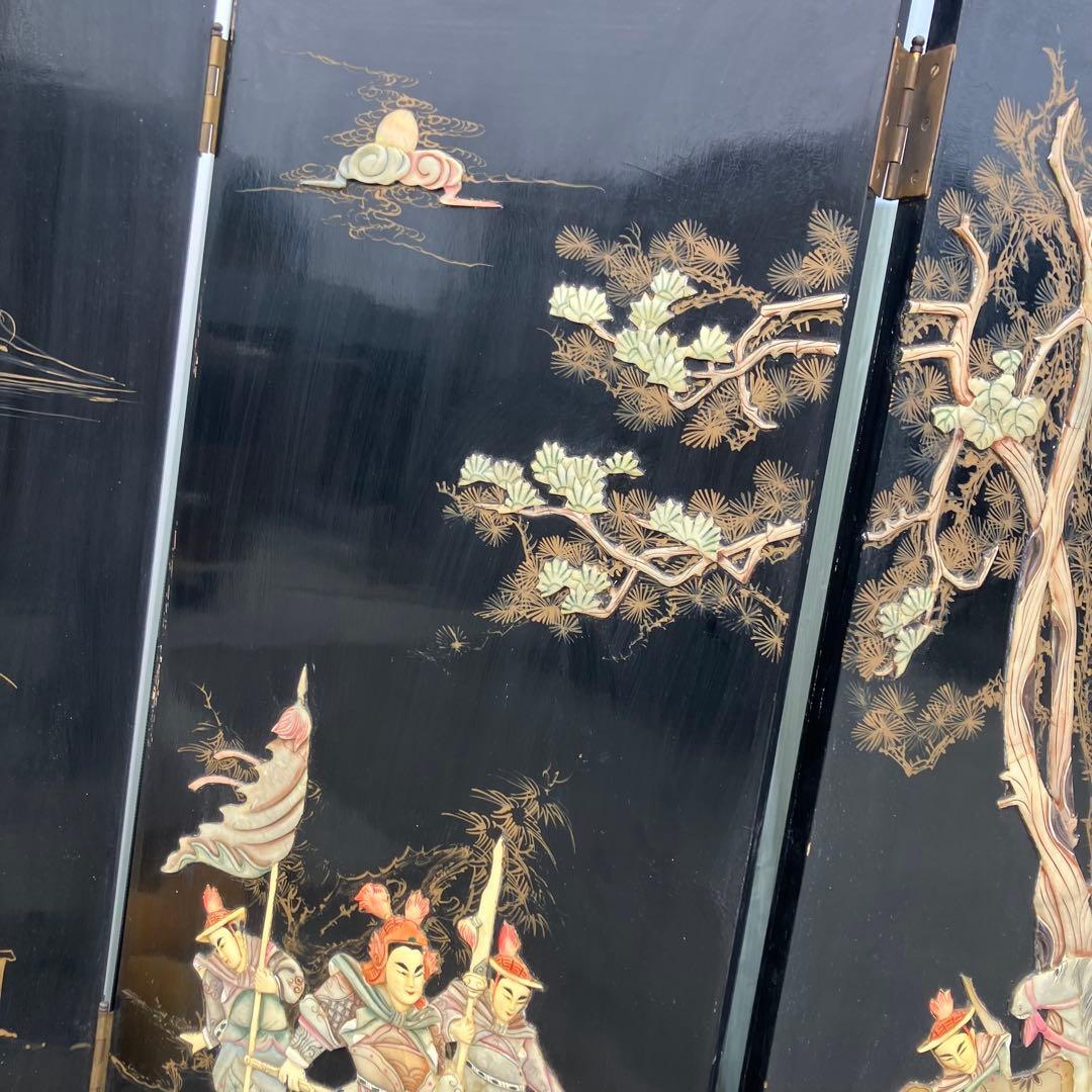 中国骨董 螺鈿細工 兵士 古典画装飾彫り 木製 4連パーテーション 衝立 屏風