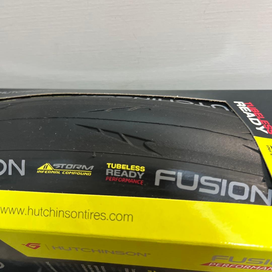 HUTCHINSON FUSION5 700x30 チューブレスレディタイヤ