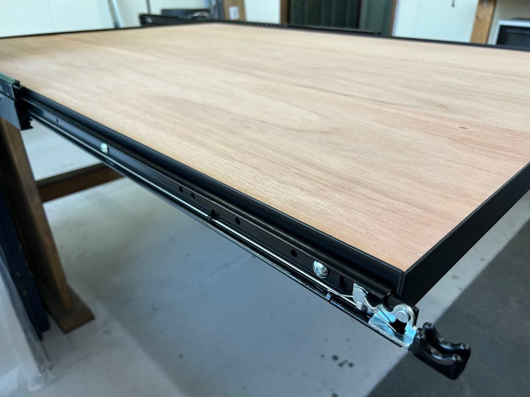 shinのページ ハイエーススライドフロア黒レール黒フェルト引手ポール