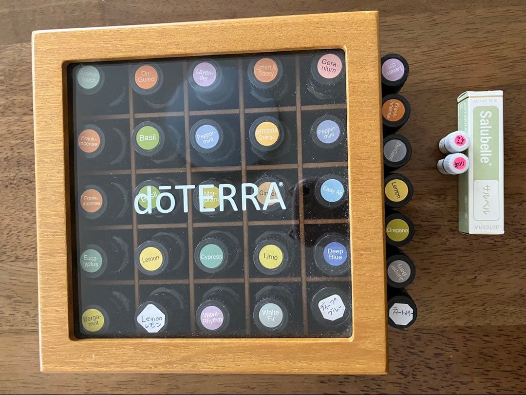ドテラ精油15ml 21本 5ml 11本、サルベル、ケース付 入浴剤や石鹸作り
