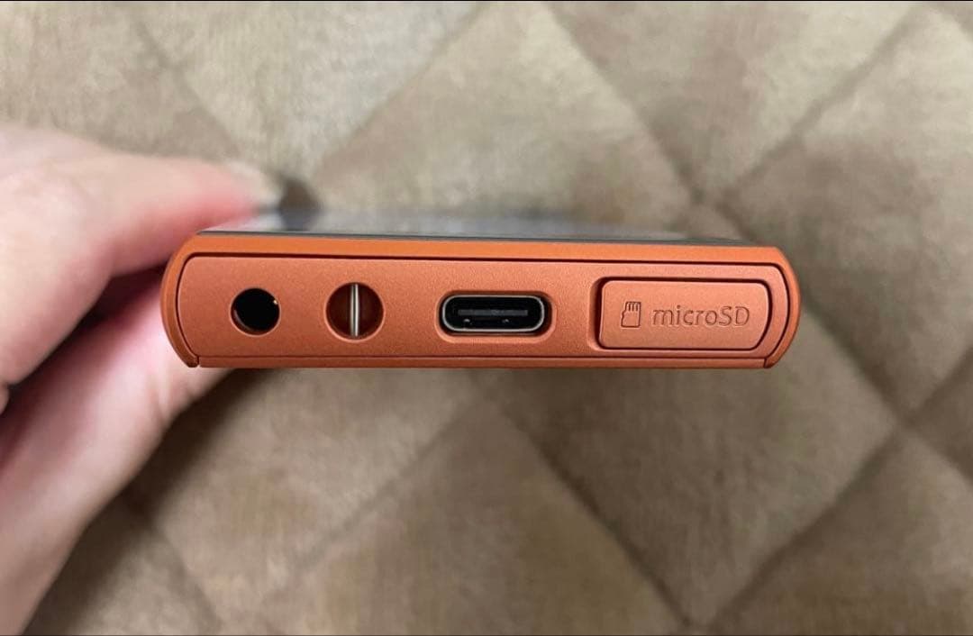 ポータブルプレーヤー Sony Walkman NW-A105 16GB