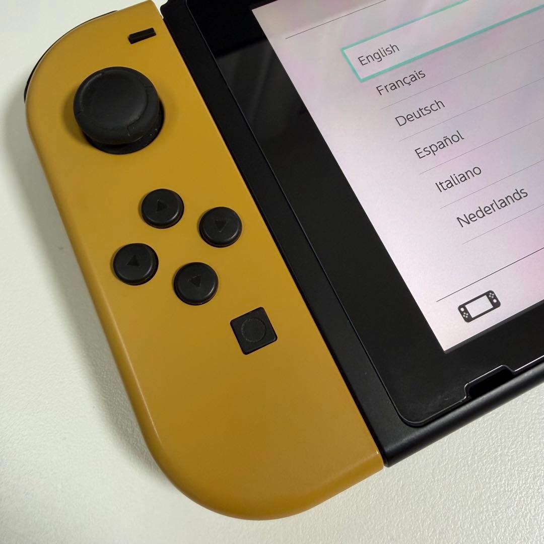 Nintendo Switch ニンテンドースイッチ ピカチュウ イーブイ版