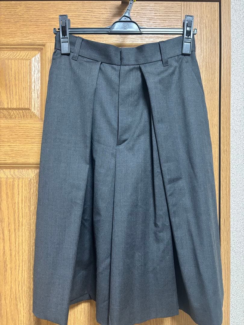 Edition ゼニア タックワイドハーフパンツ　size34（7号）グレー